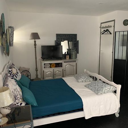 Apartamento Studio Cosy Avec Terrasse. Boyer Exterior foto